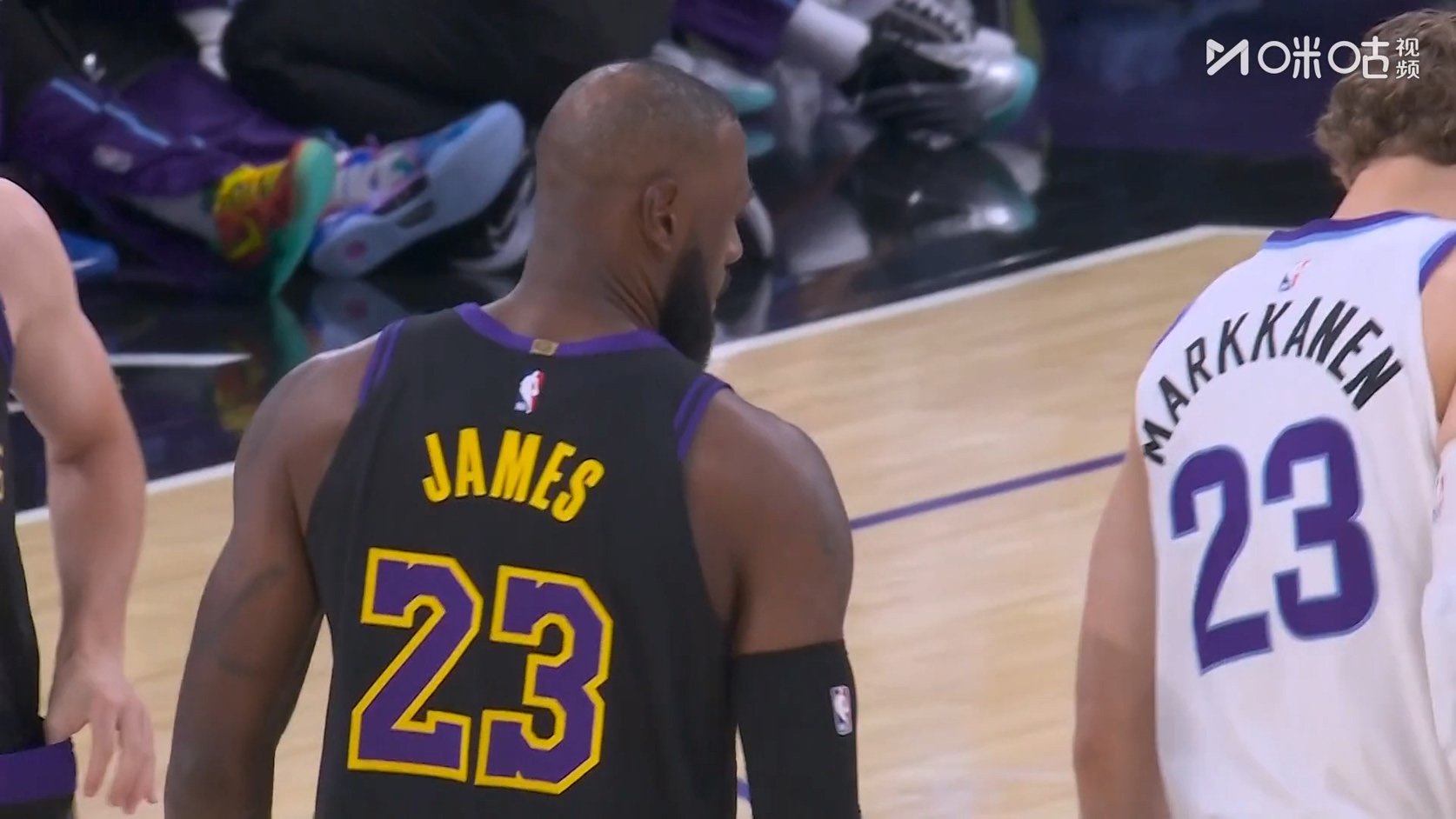 【90分钟足球网 www.90oo.com】2025-11-19 NBA 爵士vs湖人 1080 migu hdtv.ts_2025111.jpg