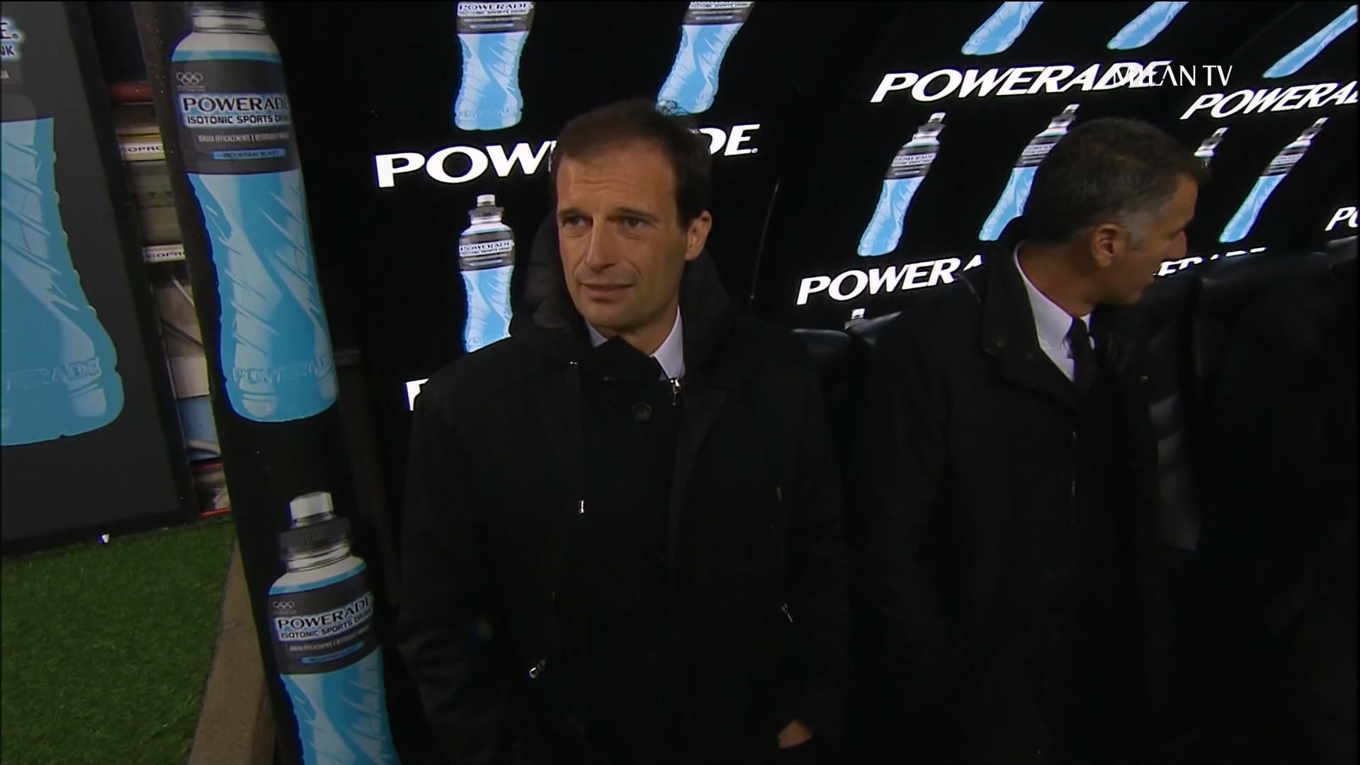 2010-11 Serie A MD13 AC Milan 1-0 Fiorentina (20.11.2010) 1080p50fps ITA.ts_2025.jpg